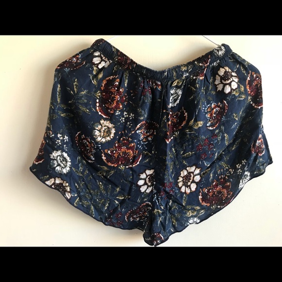 Short - Picture 2 of 2